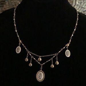 Lucky Brand - Gold tone necklace - circle accent